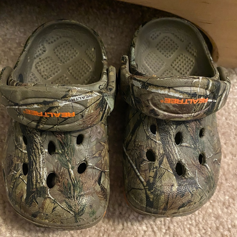 RealTree camo size 7 toddler